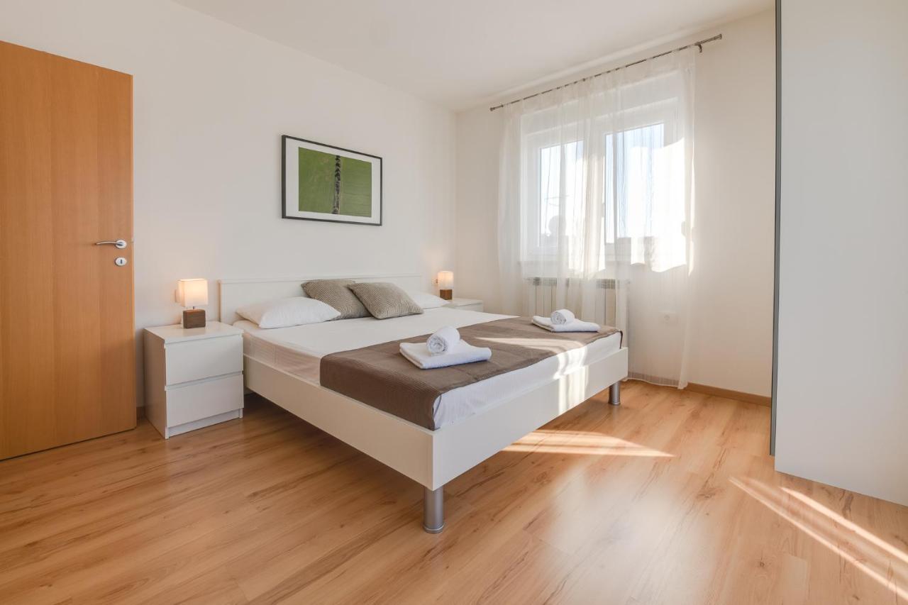 Villa Cera Pula Extérieur photo
