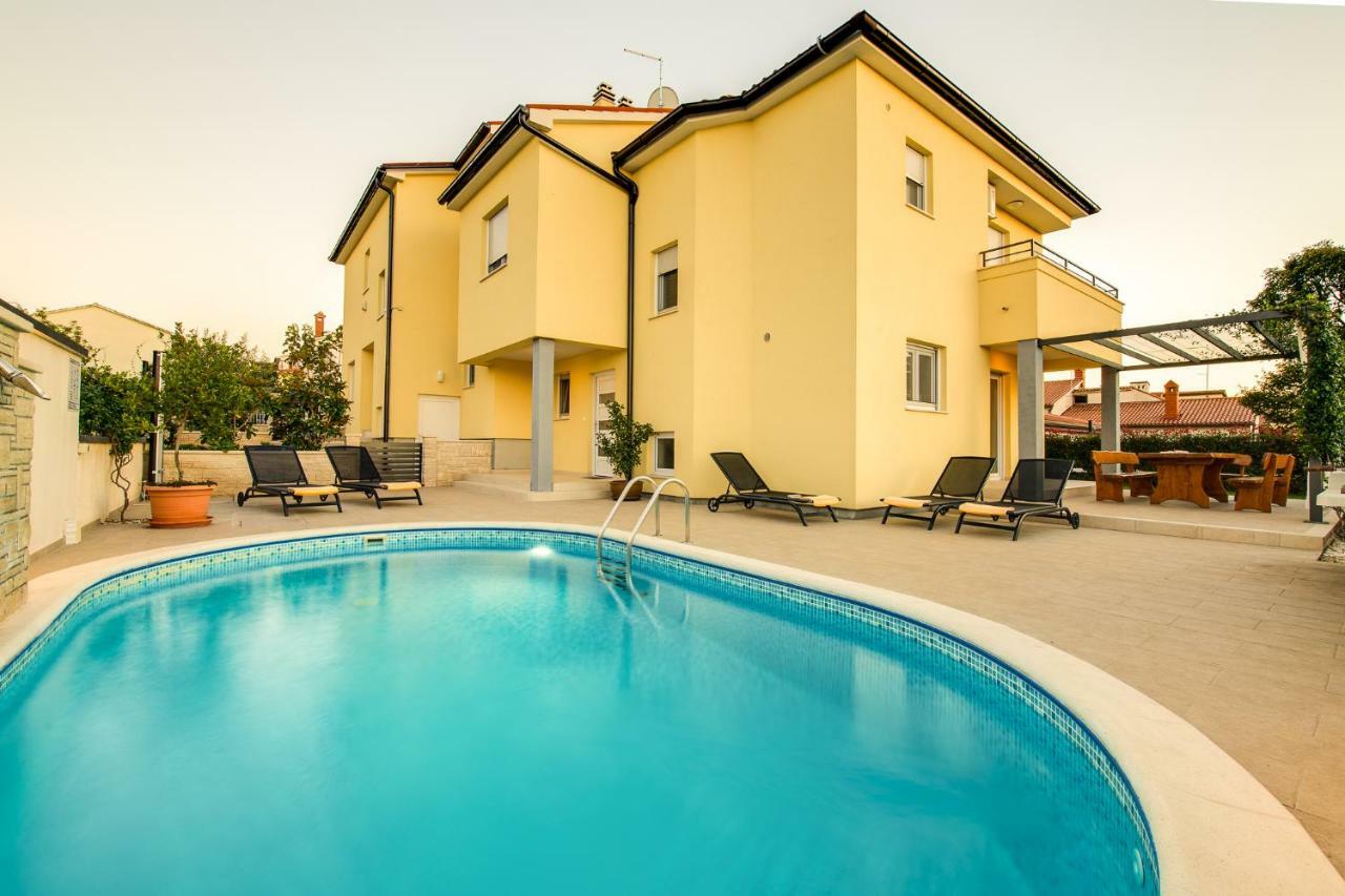 Villa Cera Pula Extérieur photo